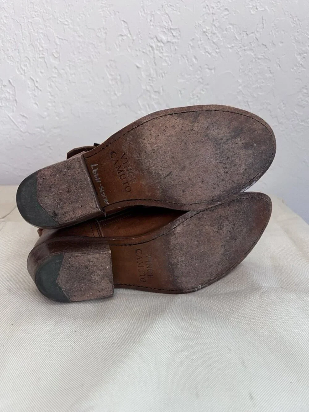 Rare Vince Camuto Made in USA Leather Boots Size 7 Butter Soft USA Made